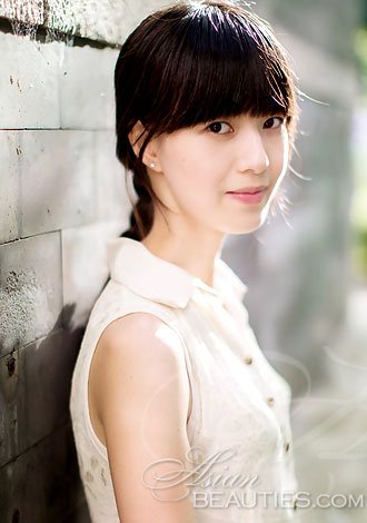 Gorgeous profiles only: Caihong from Changzhou, member, romantic companionship, Asian member