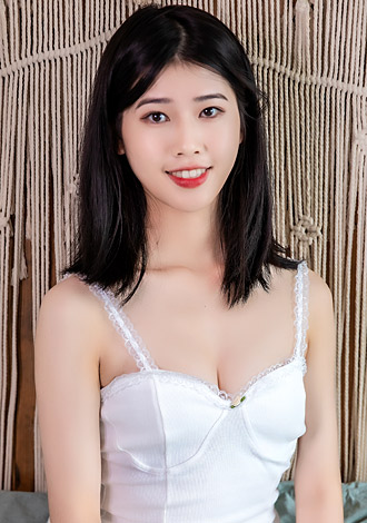 Gorgeous member profiles: China member Liqin(Nina) from Chongqing