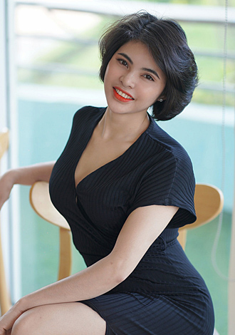 Gorgeous member profiles: Le from Ho Chi Minh City, Asian member to date