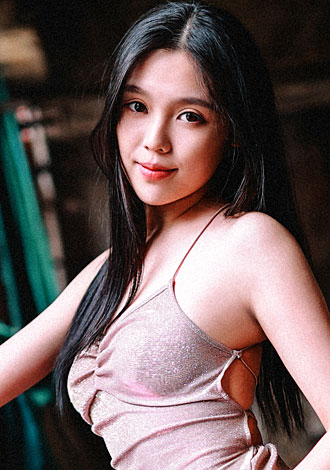 Gorgeous profiles only: Jixuan from Hong Kong, Asian member, romantic companionship, member