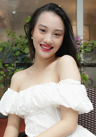 Most gorgeous profiles: Phuong Uyen from Ha Noi, member, caring,  Asian