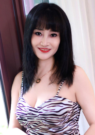 Dating Asian member online; gorgeous pictures: Juzhen from Suzhou